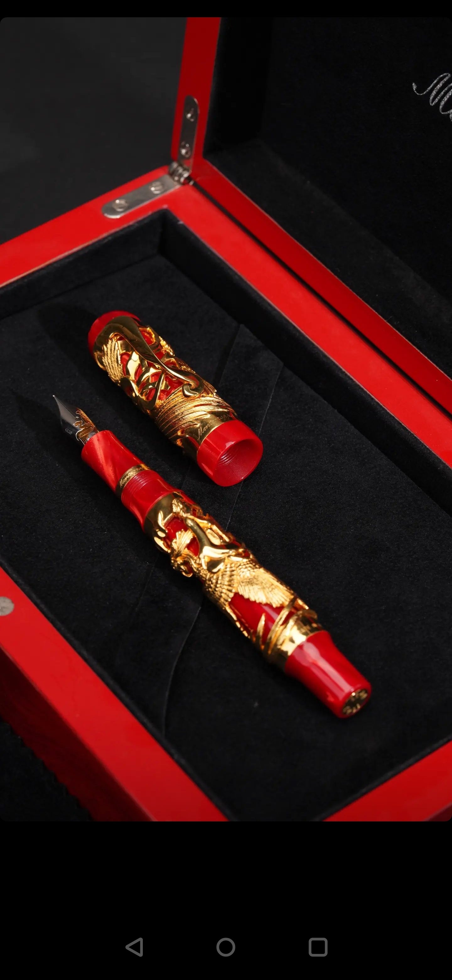 Montegrappa Eternal Bird Gold pen